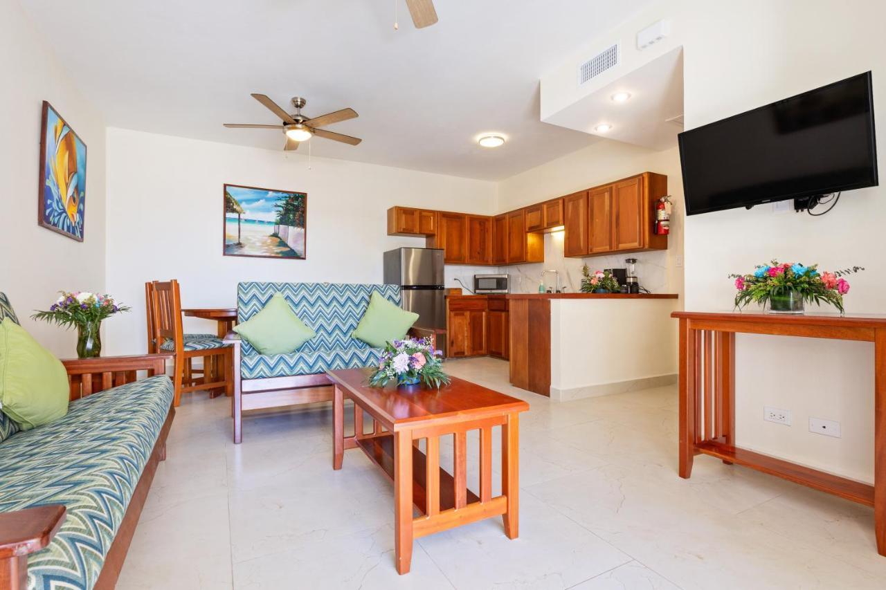 Sunbreeze Suites San Pedro  Εξωτερικό φωτογραφία