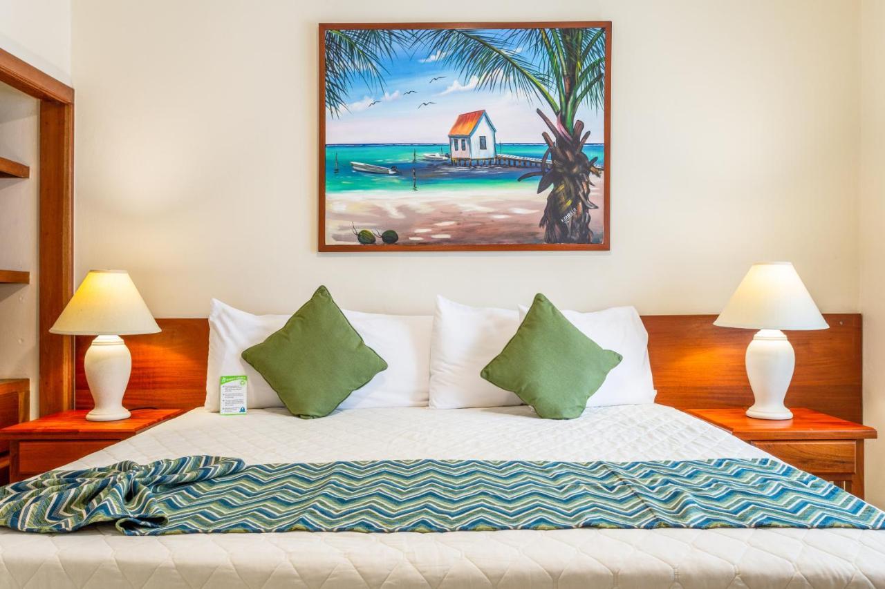 Sunbreeze Suites San Pedro  Εξωτερικό φωτογραφία