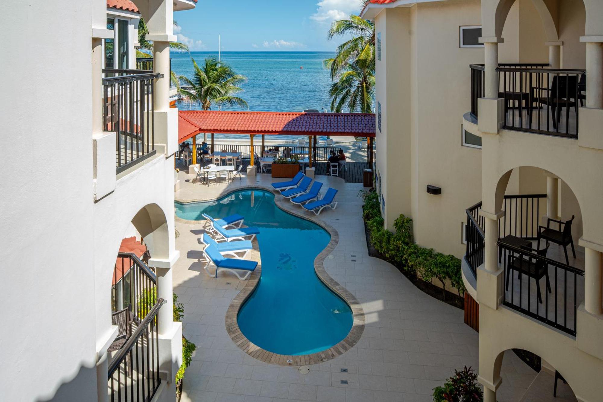 Sunbreeze Suites San Pedro  Εξωτερικό φωτογραφία