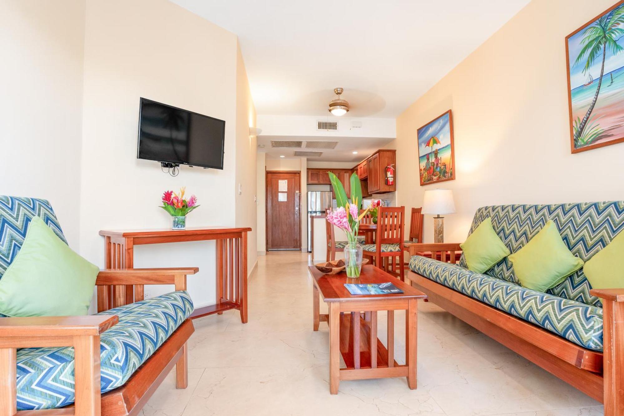 Sunbreeze Suites San Pedro  Εξωτερικό φωτογραφία