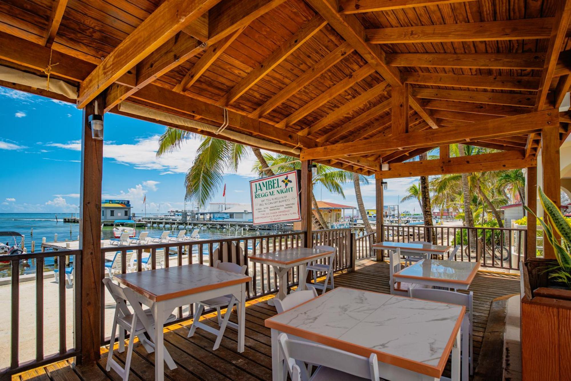 Sunbreeze Suites San Pedro  Εξωτερικό φωτογραφία